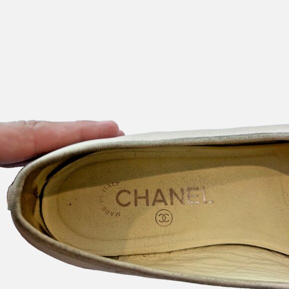 Chanel Beige Leather CC Ballet Flats - Picture 4 of 7